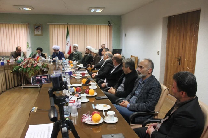 بازدید نماینده ولی فقیه در وزارت جهاد کشاورزی از ظرفیت‌های تولیدی شرکت سفیدرود 