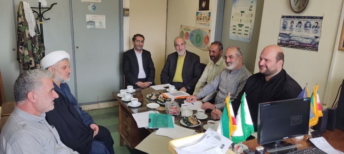 دیدار و نشست صمیمانه‌ای میان فرمانده حوزه مقاومت بسیج اداری و کارگری سپاه ناحیه مرکزی رشت و هیأت همراه با مدیریت شرکت و اعضای شورای پایگاه مقاومت بسیج شهید رجایی شرکت سفیدرود